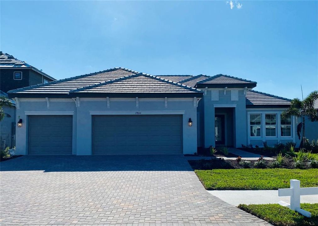 Recently Sold: $667,159 (3 beds, 2 baths, 2598 Square Feet)