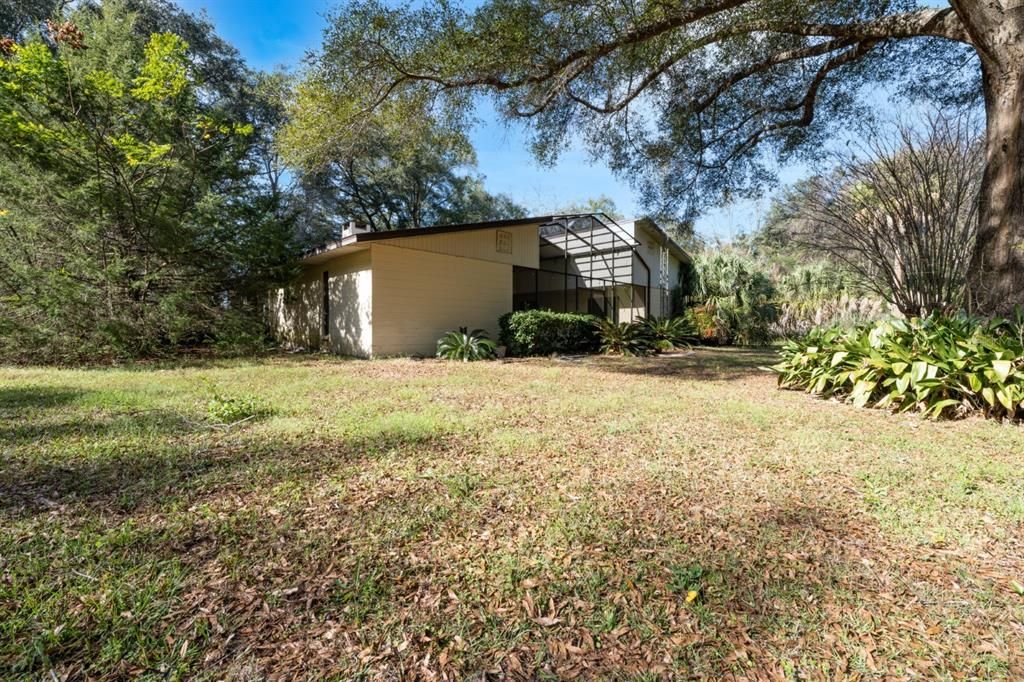 Recently Sold: $359,000 (4 beds, 2 baths, 2533 Square Feet)