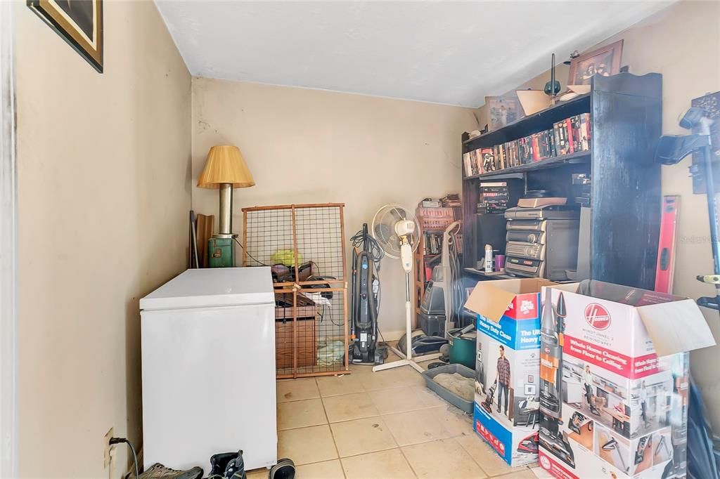 Vendido Recientemente: $89,000 (3 camas, 2 baños, 1328 Pies cuadrados)