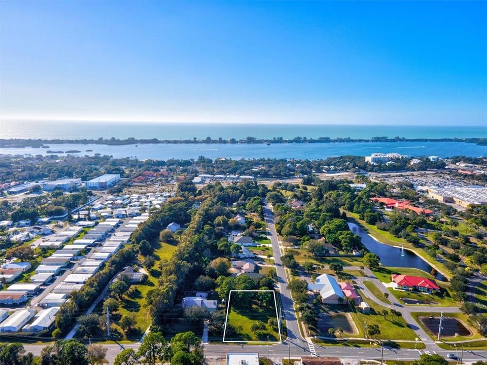 Vendido Recientemente: $175,000 (0.43 acres)