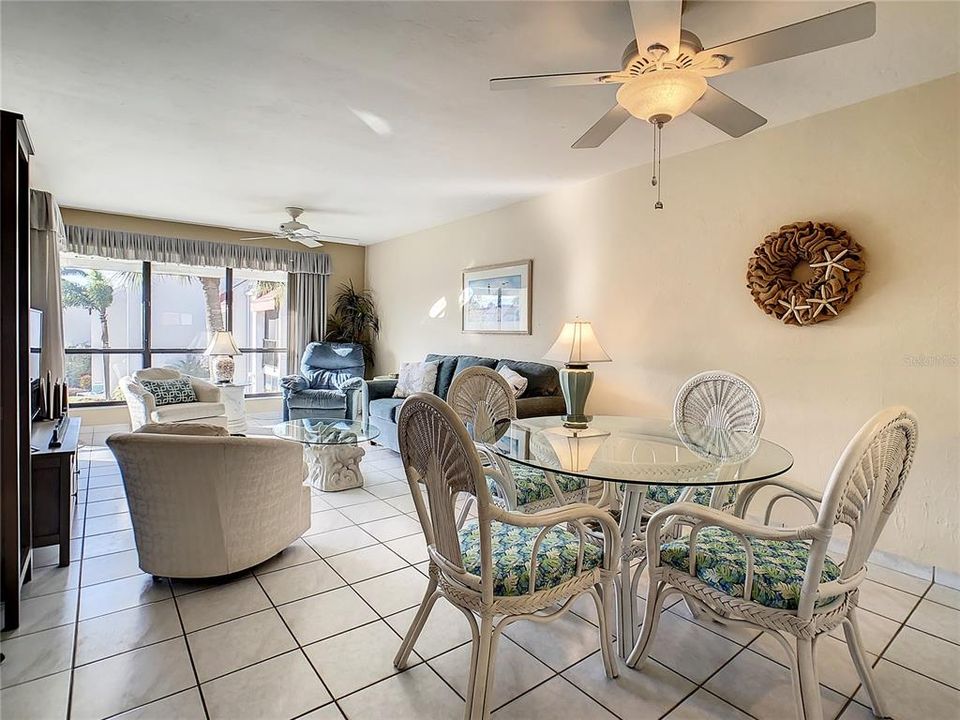 Recently Sold: $350,000 (1 beds, 1 baths, 691 Square Feet)