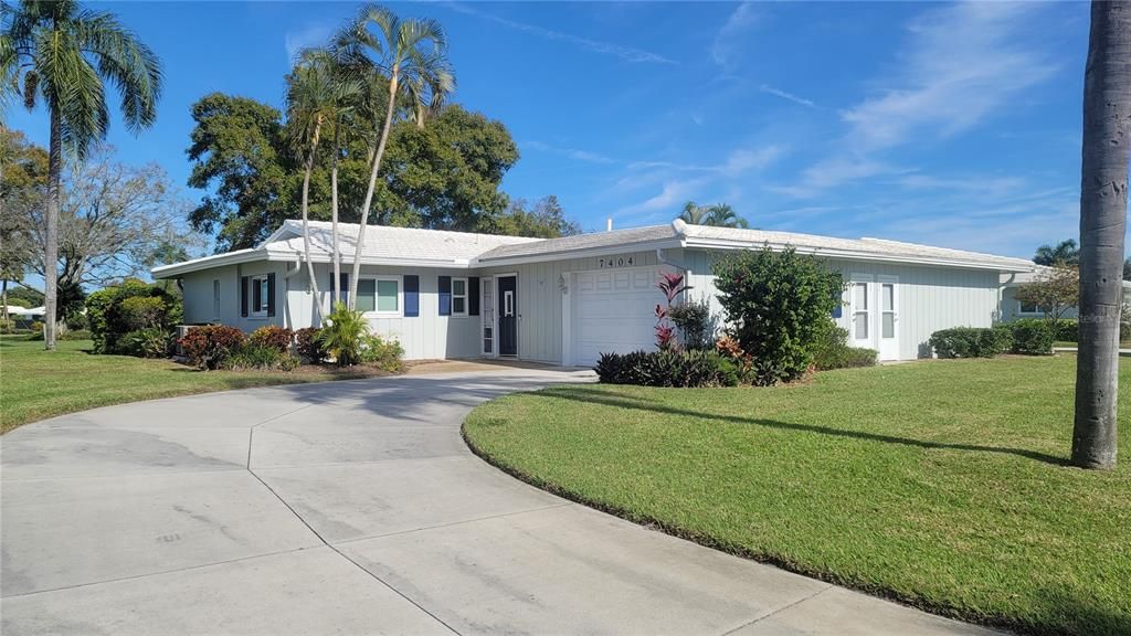 Recently Sold: $275,000 (2 beds, 2 baths, 1505 Square Feet)