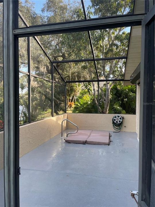 Hot Tub Rear Screened Porch