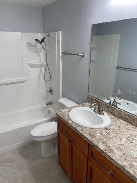 Recently Rented: $1,600 (2 beds, 1 baths, 944 Square Feet)