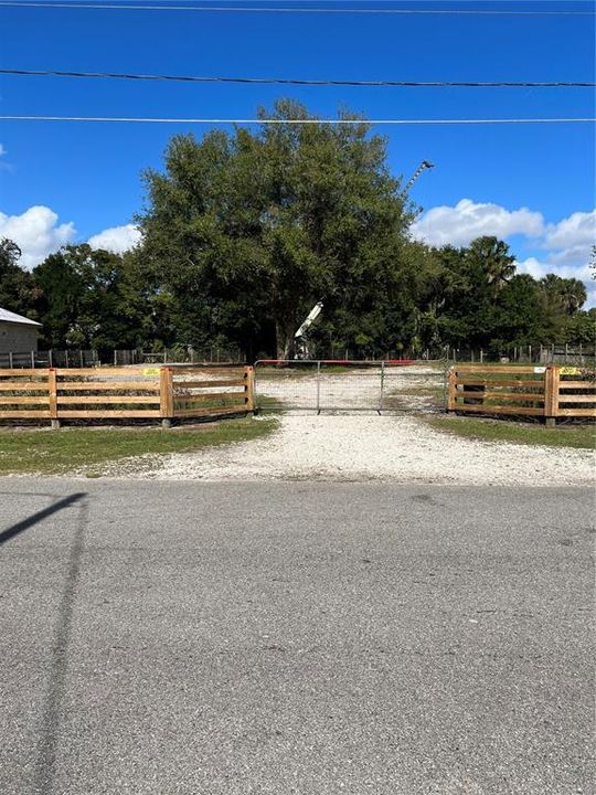 Recently Sold: $125,000 (0.34 acres)