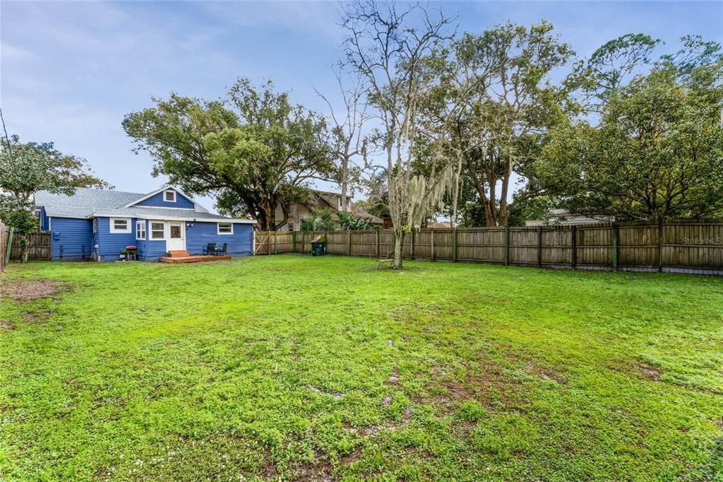 Recently Sold: $250,000 (2 beds, 2 baths, 1049 Square Feet)