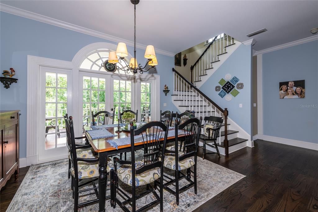 Recently Sold: $2,449,000 (5 beds, 5 baths, 7664 Square Feet)