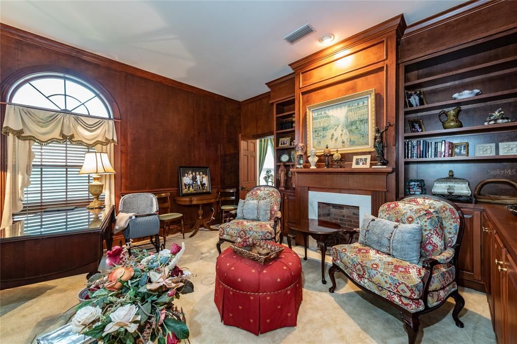 Recently Sold: $2,449,000 (5 beds, 5 baths, 7664 Square Feet)