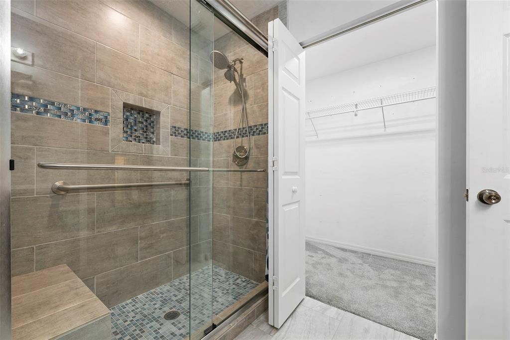 最近售出: $275,000 (3 贝兹, 2 浴室, 1442 平方英尺)