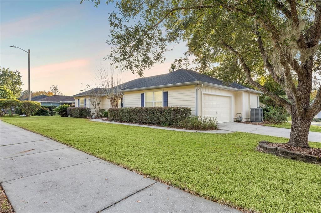 Recently Sold: $275,000 (3 beds, 2 baths, 1442 Square Feet)