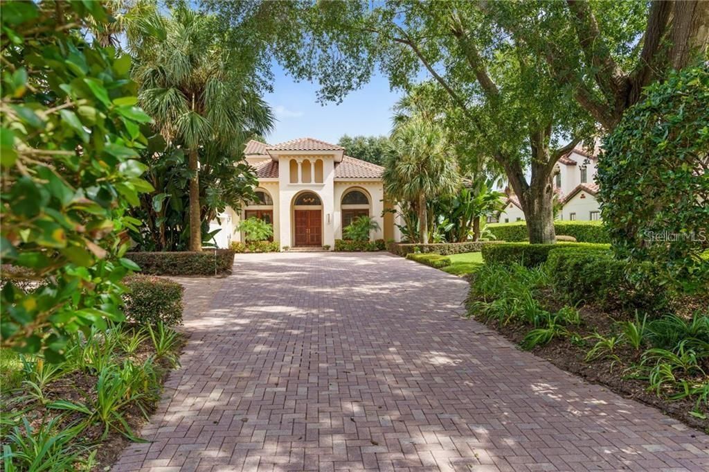 Recently Sold: $1,560,000 (5 beds, 4 baths, 3931 Square Feet)