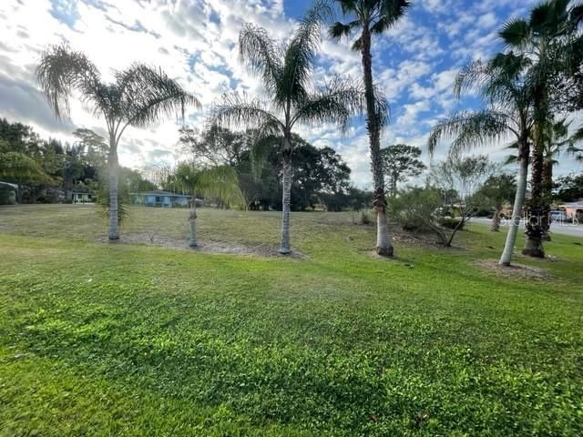 Recently Sold: $1,300,000 (0 beds, 0 baths, 924 Square Feet)