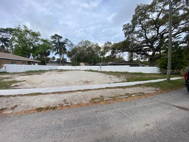 Recently Sold: $100,000 (0.19 acres)