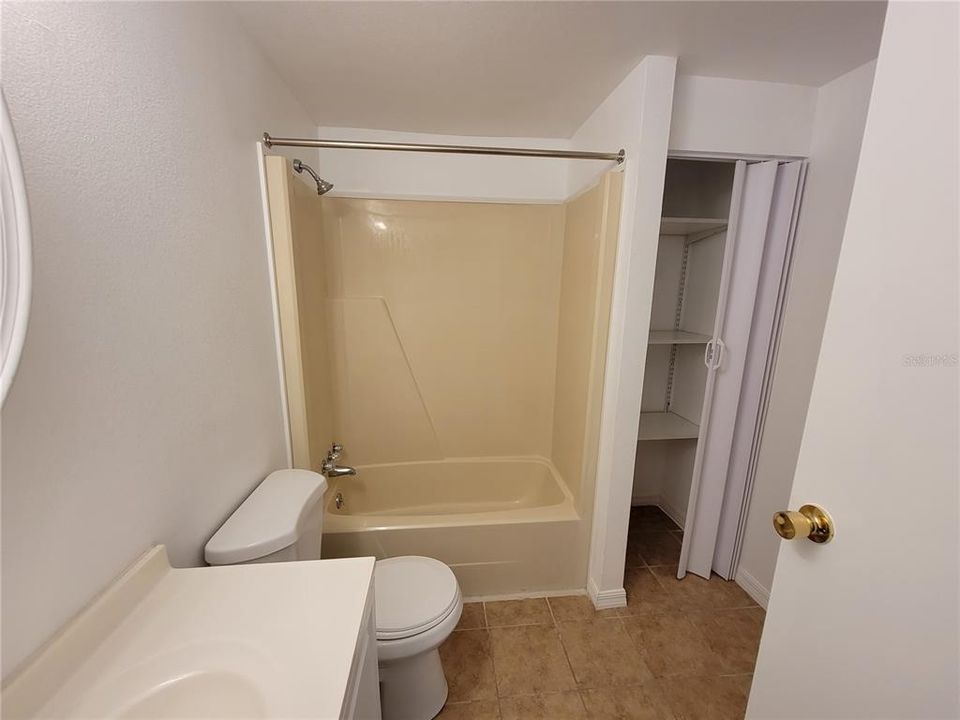 最近租的: $1,200 (2 贝兹, 2 浴室, 1248 平方英尺)