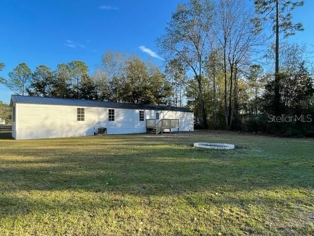 Recently Sold: $195,000 (3 beds, 2 baths, 1216 Square Feet)