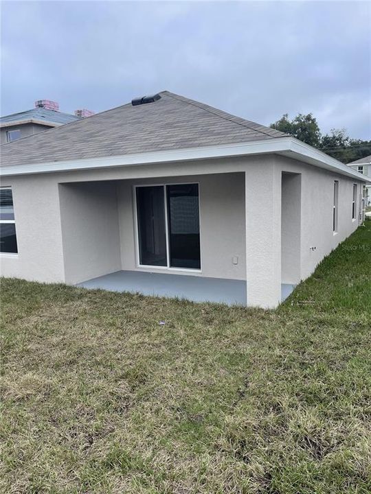 Recently Rented: $1,950 (3 beds, 2 baths, 1504 Square Feet)