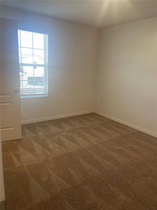 Recently Rented: $2,000 (3 beds, 2 baths, 1817 Square Feet)