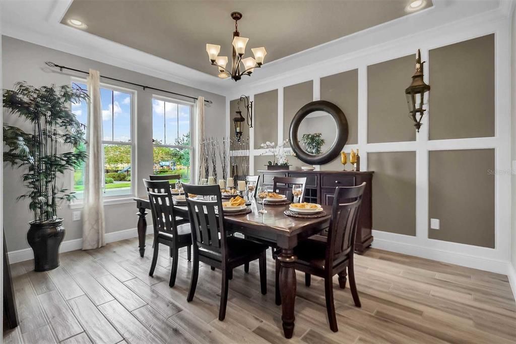 Recently Sold: $940,000 (5 beds, 3 baths, 3911 Square Feet)