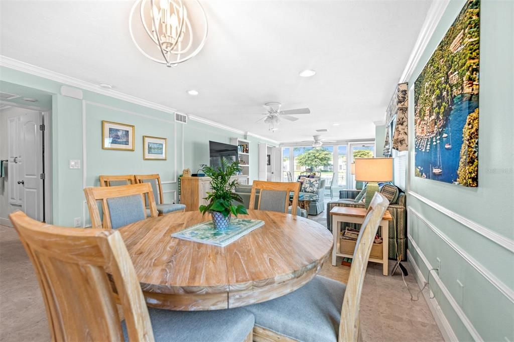 Recently Sold: $695,000 (2 beds, 2 baths, 1375 Square Feet)