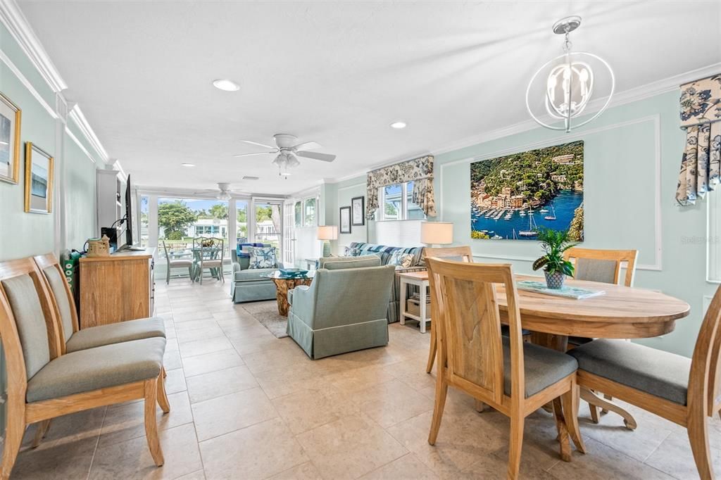 Recently Sold: $695,000 (2 beds, 2 baths, 1375 Square Feet)