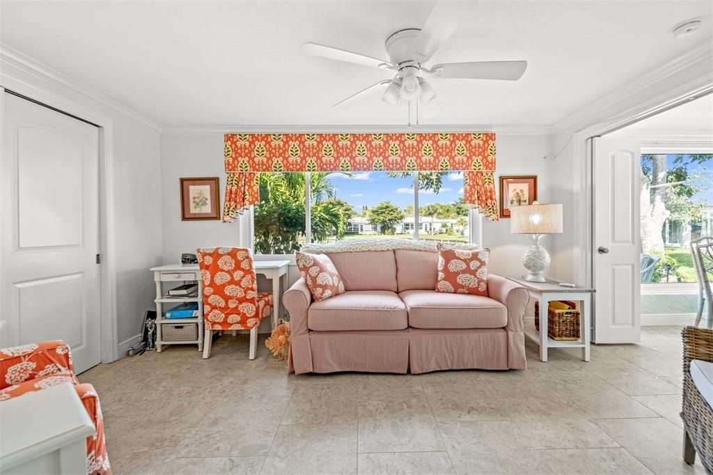 Recently Sold: $695,000 (2 beds, 2 baths, 1375 Square Feet)