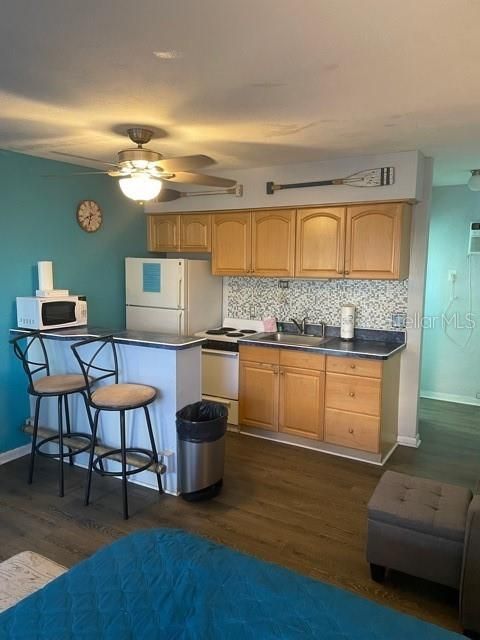 Recently Sold: $184,900 (0 beds, 1 baths, 327 Square Feet)