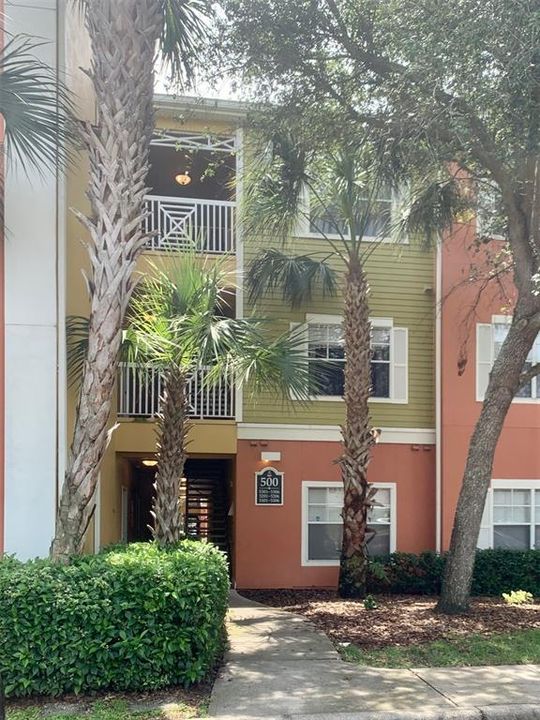 Недавно продано: $190,000 (1 спален, 1 ванн, 867 Квадратных фут)