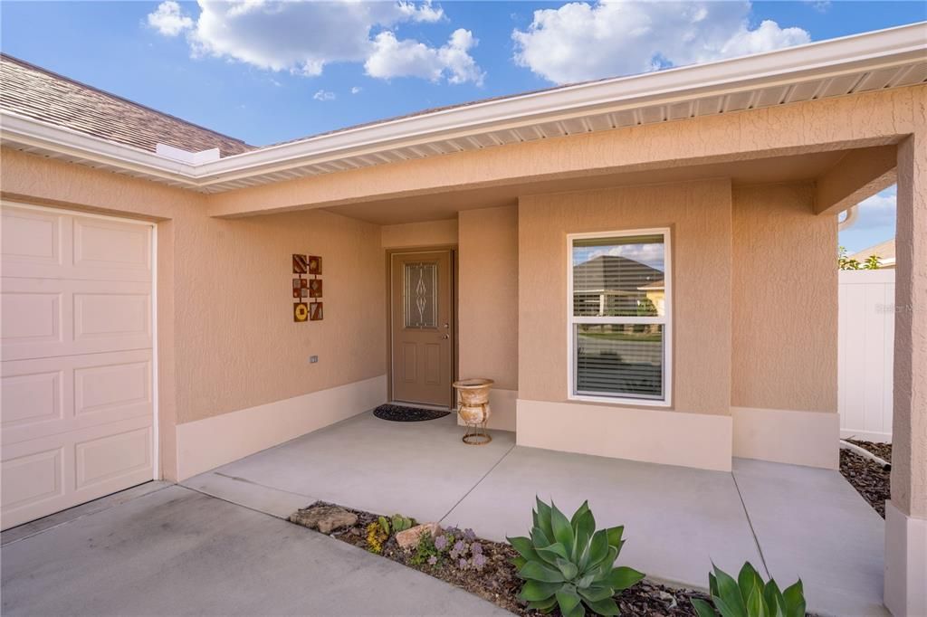 Recently Sold: $385,000 (3 beds, 2 baths, 1671 Square Feet)