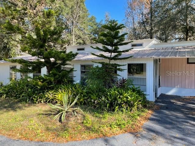 Recently Sold: $75,000 (2 beds, 2 baths, 696 Square Feet)