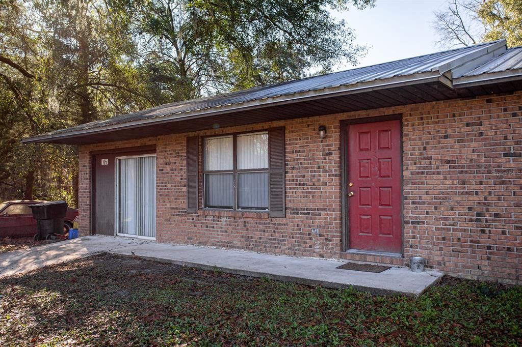 Recently Sold: $195,000 (3 beds, 1 baths, 1344 Square Feet)