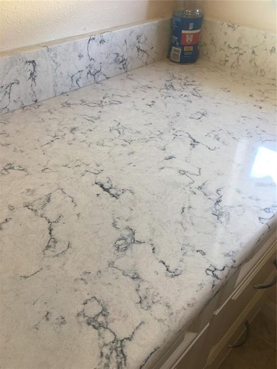 COUNTERTOPS THROUGHOUT