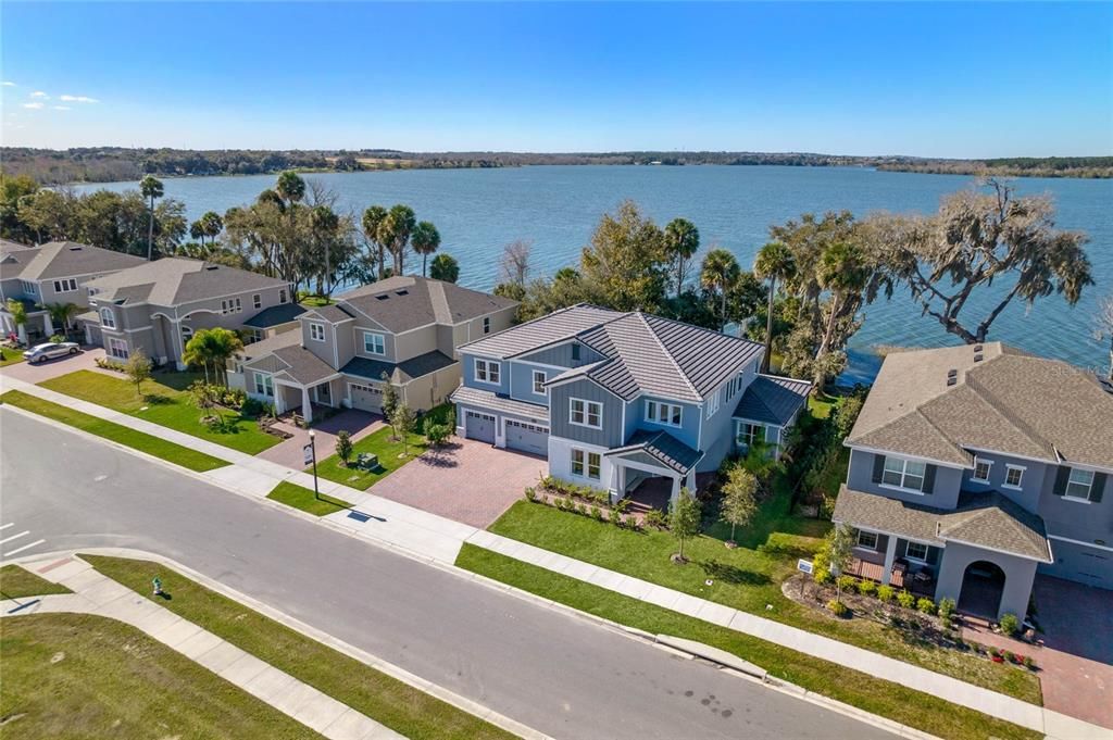 Recently Sold: $1,388,800 (5 beds, 4 baths, 4277 Square Feet)