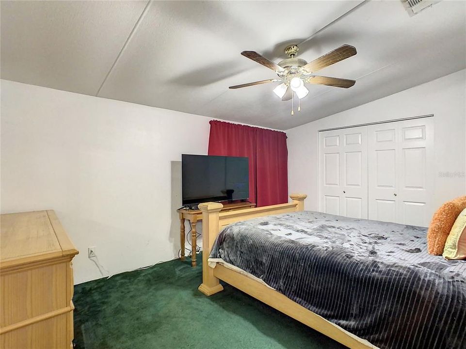 2nd  Bedroom