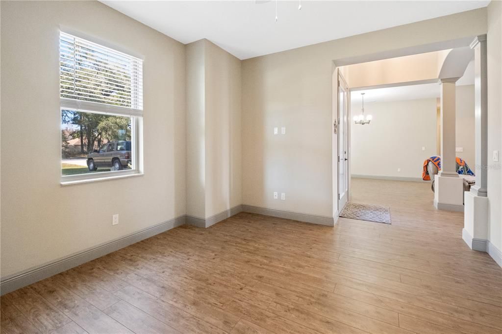 Recently Sold: $315,000 (3 beds, 2 baths, 2187 Square Feet)