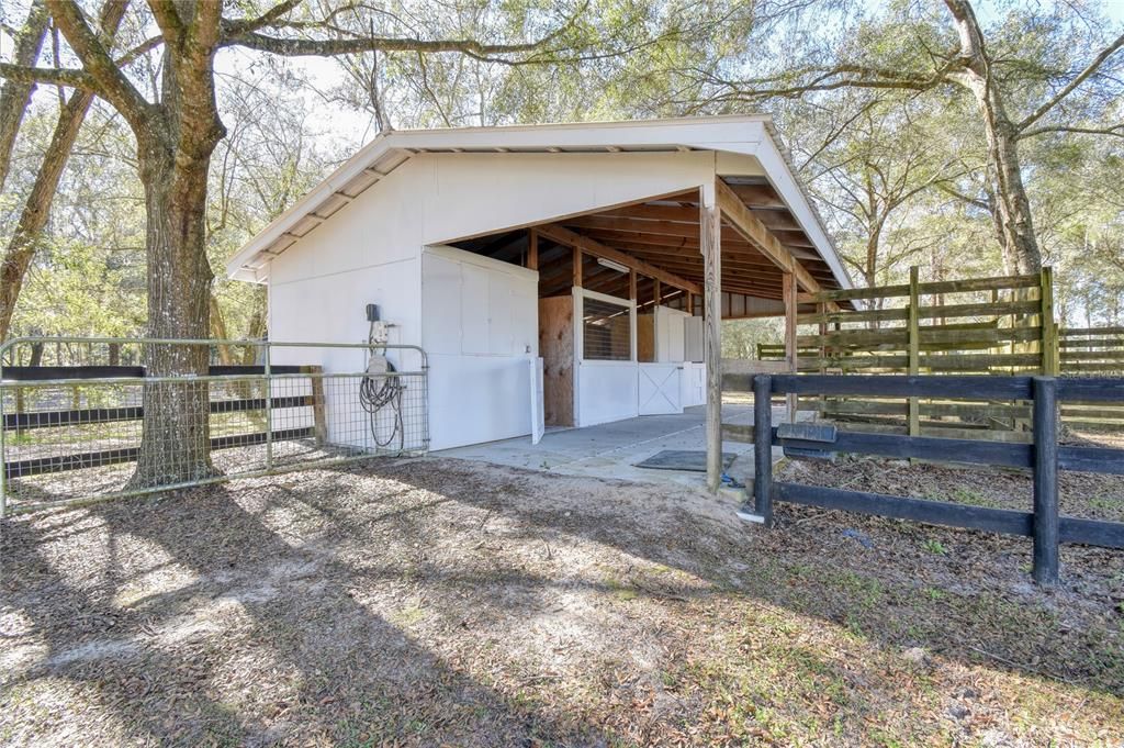 barn 1; 3 stalls w/washrack