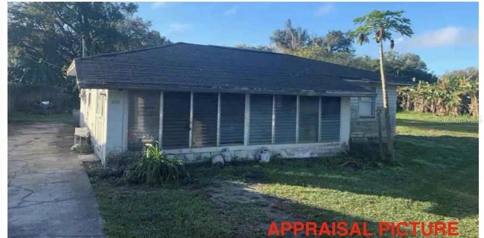 Recently Sold: $105,000 (2 beds, 1 baths, 737 Square Feet)