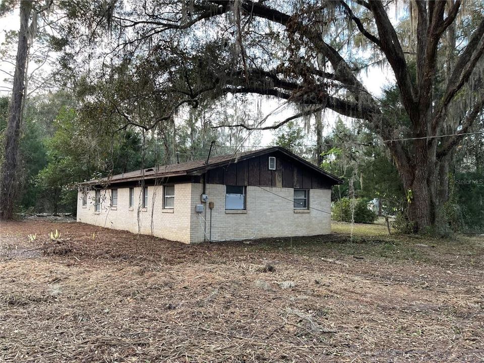 Recently Sold: $89,900 (3 beds, 1 baths, 1025 Square Feet)