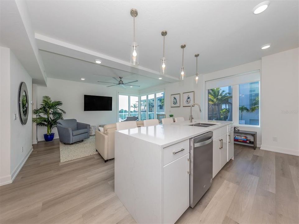 Recently Sold: $5,000,000 (0 beds, 0 baths, 3940 Square Feet)