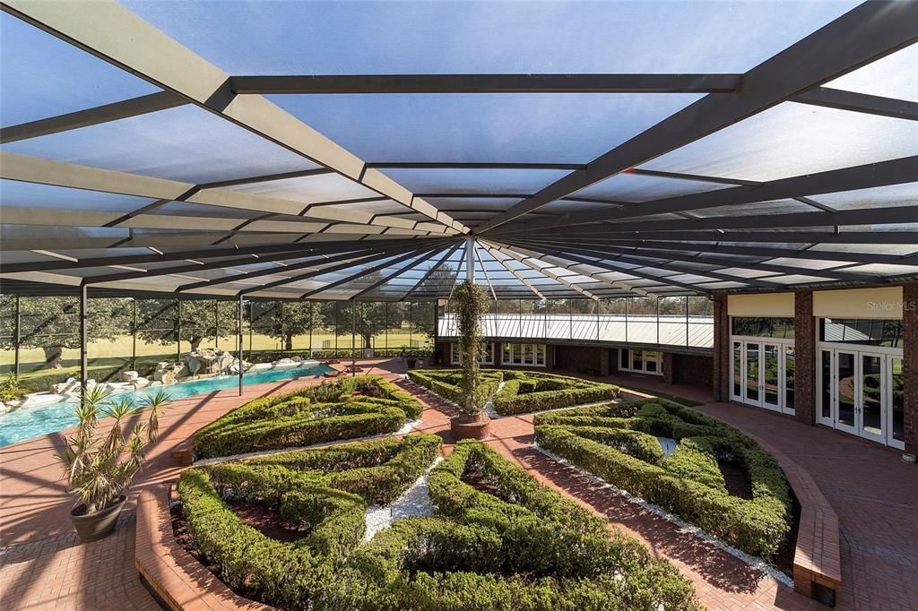 Activo con contrato: $6,700,000 (5 camas, 6 baños, 11520 Pies cuadrados)