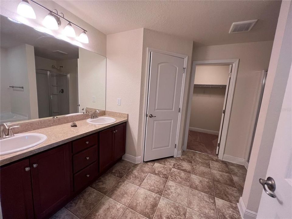 Недавно арендовано: $2,200 (4 спален, 2 ванн, 1759 Квадратных фут)