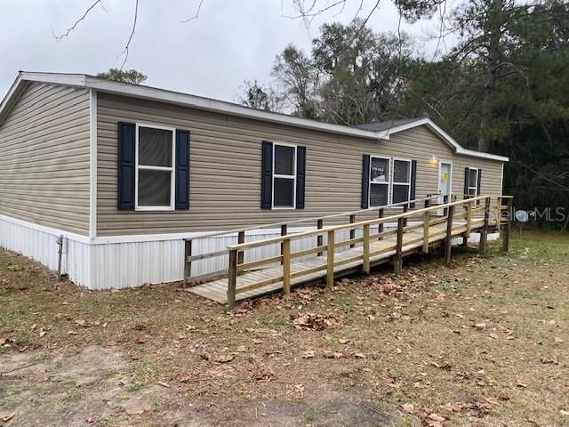 Recently Sold: $129,900 (3 beds, 2 baths, 1512 Square Feet)