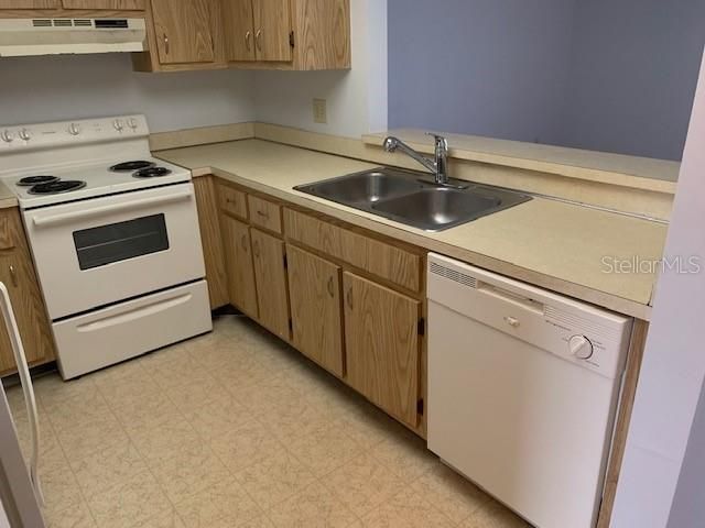 Recently Rented: $975 (1 beds, 1 baths, 733 Square Feet)