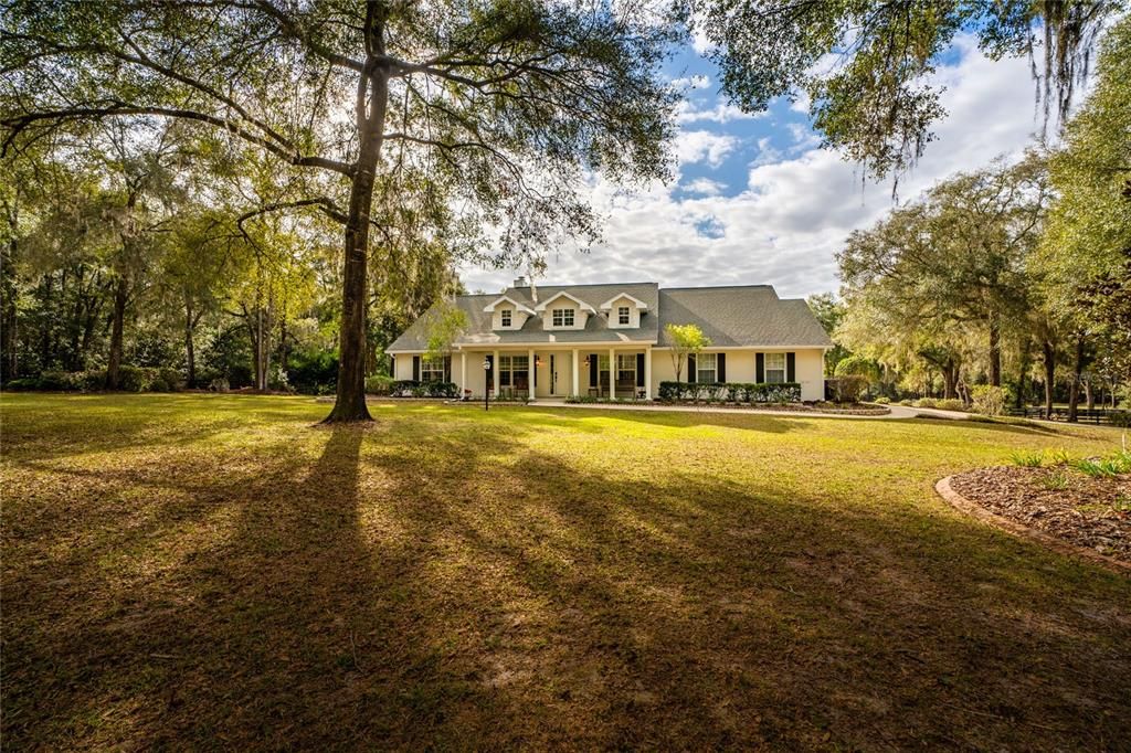 Recently Sold: $799,999 (4 beds, 3 baths, 2440 Square Feet)