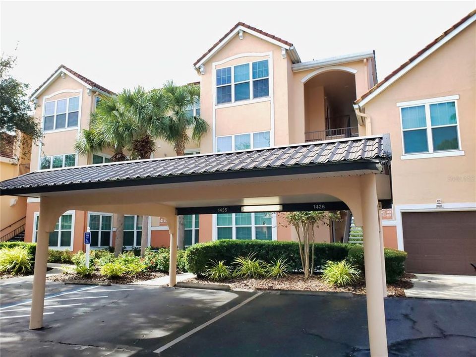 Recently Sold: $202,000 (1 beds, 1 baths, 661 Square Feet)