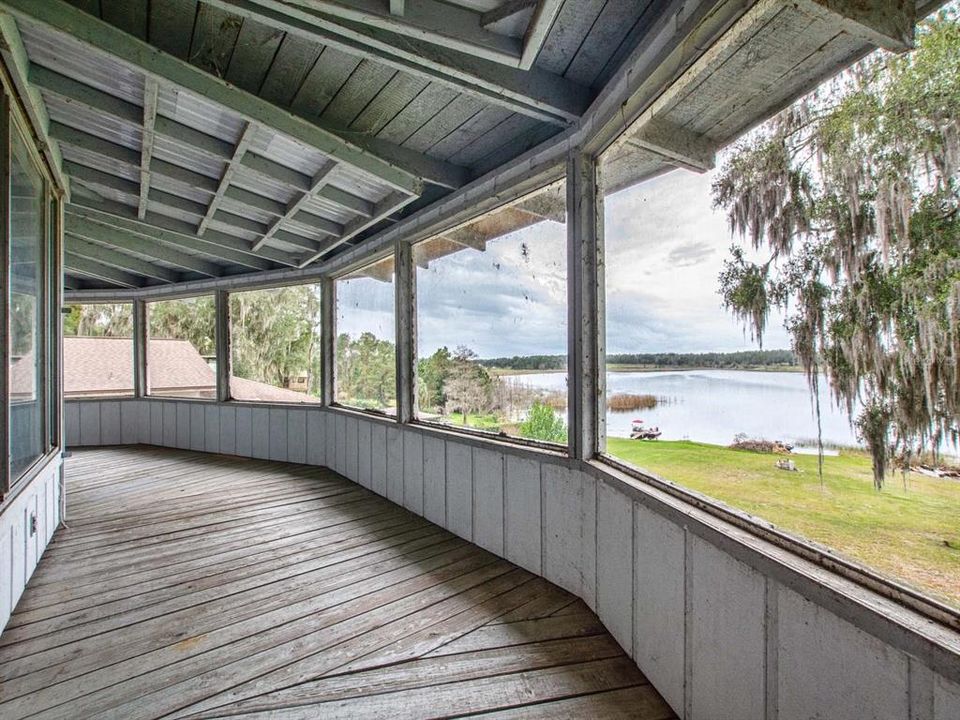 WrapAround, Screened, Covered Deck Upstairs