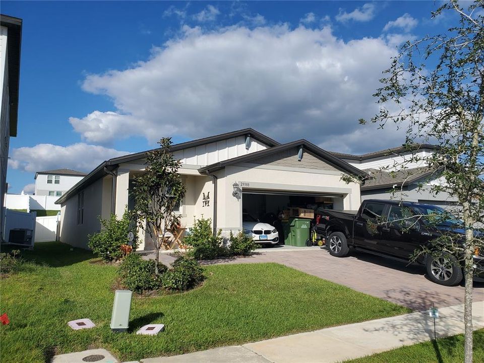 Recently Sold: $290,000 (3 beds, 2 baths, 1484 Square Feet)