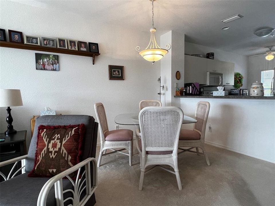 Recently Sold: $179,500 (2 beds, 2 baths, 996 Square Feet)
