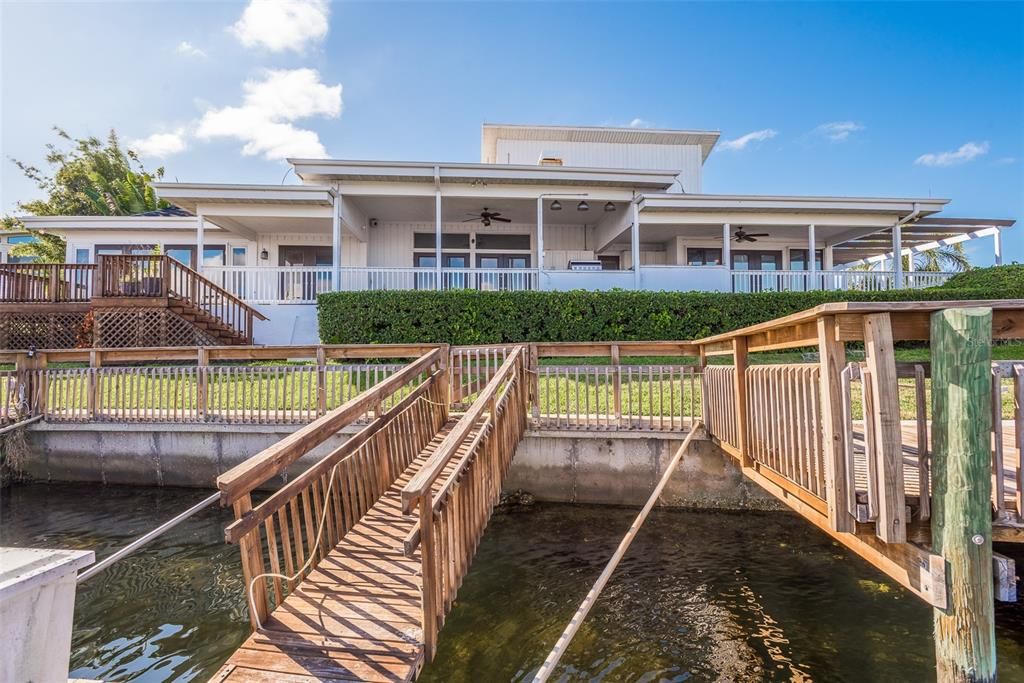 Recently Sold: $1,400,000 (5 beds, 3 baths, 4349 Square Feet)