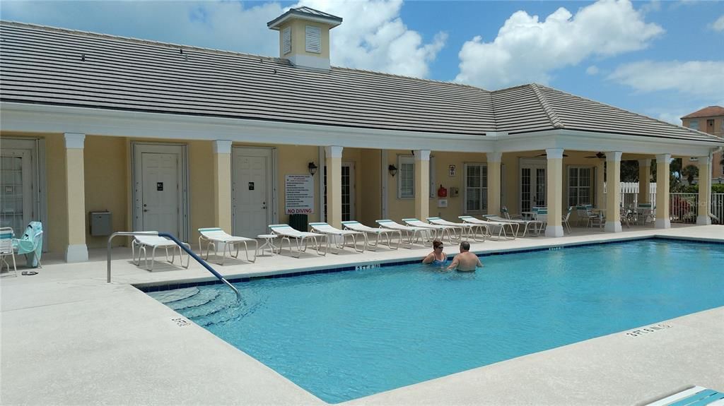For Rent: $2,500 (1 beds, 1 baths, 678 Square Feet)