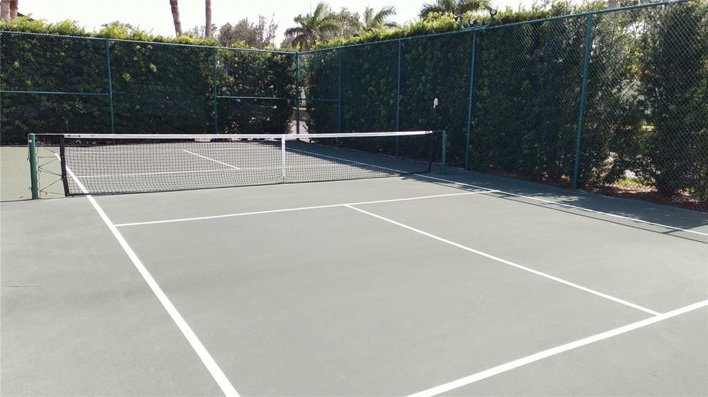 For Rent: $2,500 (1 beds, 1 baths, 678 Square Feet)
